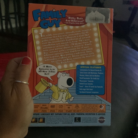 Family Guy 3 DVD box set Volume Three like new - Picture 3 of 4
